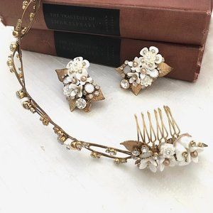 Erin Cole Bride Hair Accessory, Gold Oval Loop Headband with Flower Clusters NWT